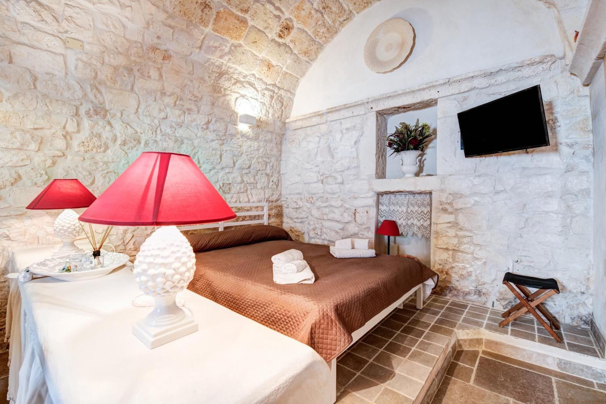 Le Bianche Suites Ostuni Exterior photo